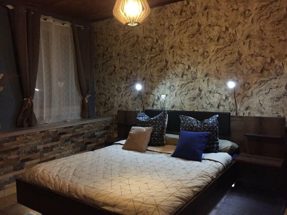 Domaine Jeanne D'Arc Bed & Breakfast Valhuon Exterior photo